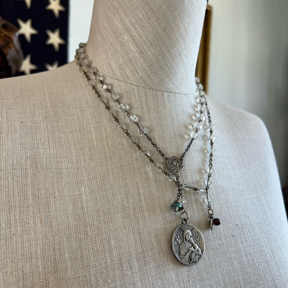 Vintage Religious Relic Catholic Medal with Sterling Rosary Crystal Beads - Picture 4 of 8